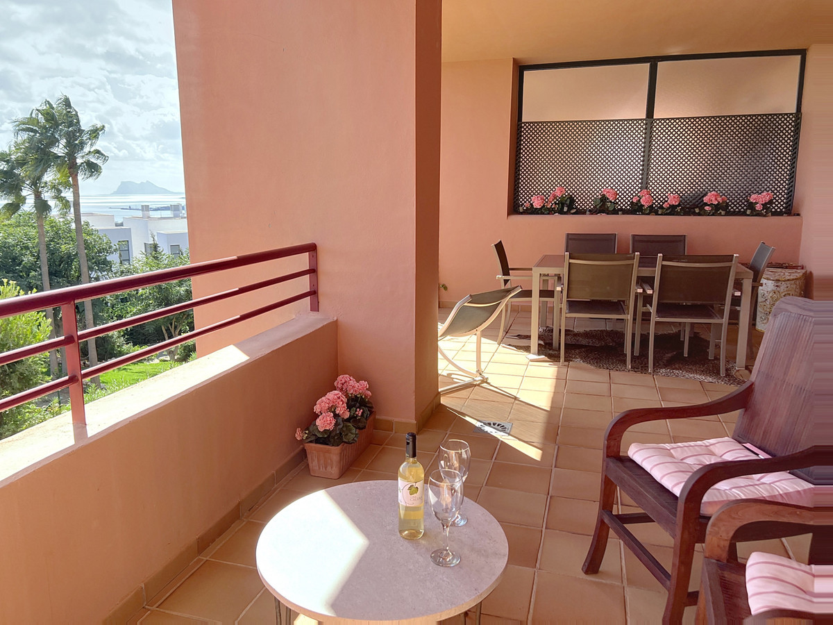 Appartement te koop in Manilva | 2 slaapkamers H5256697