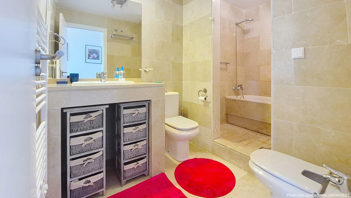 Penthouse te koop in Manilva | 2 slaapkamers H5256703