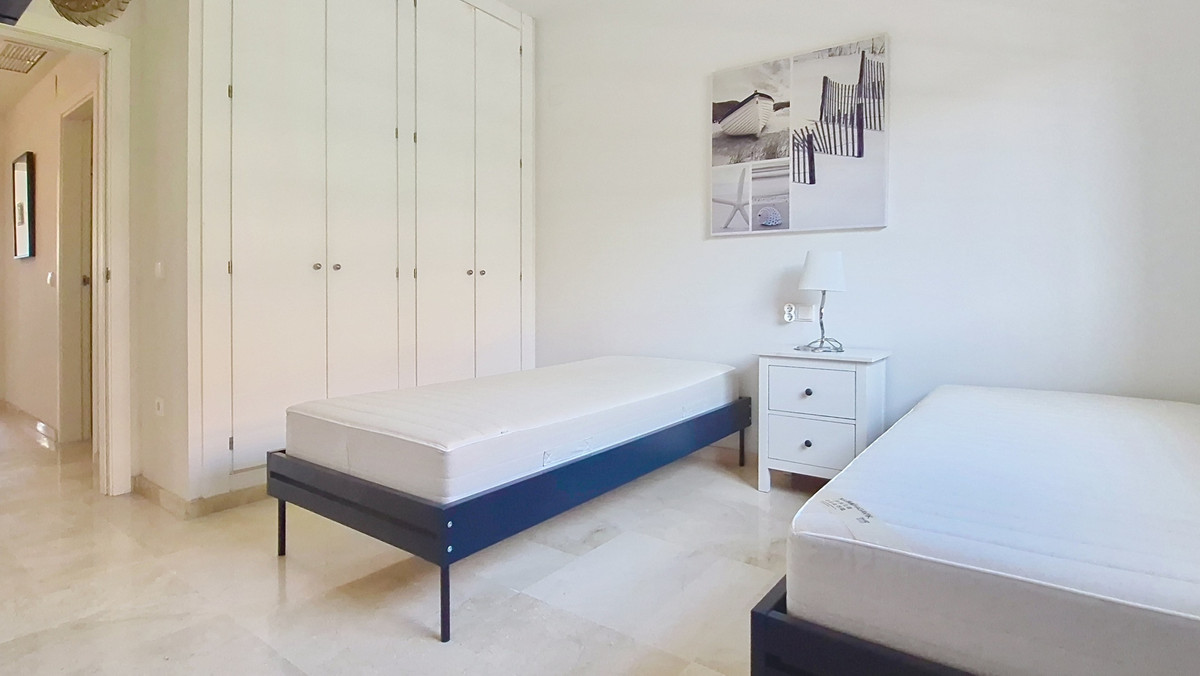 Penthouse te koop in Manilva | 2 slaapkamers H5256703