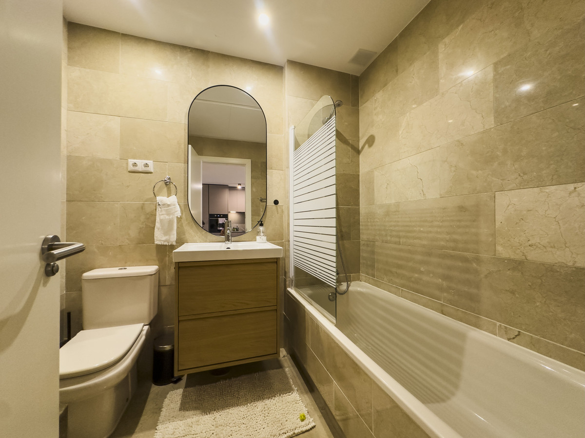 Appartement te koop in Manilva | 2 slaapkamers H5271991