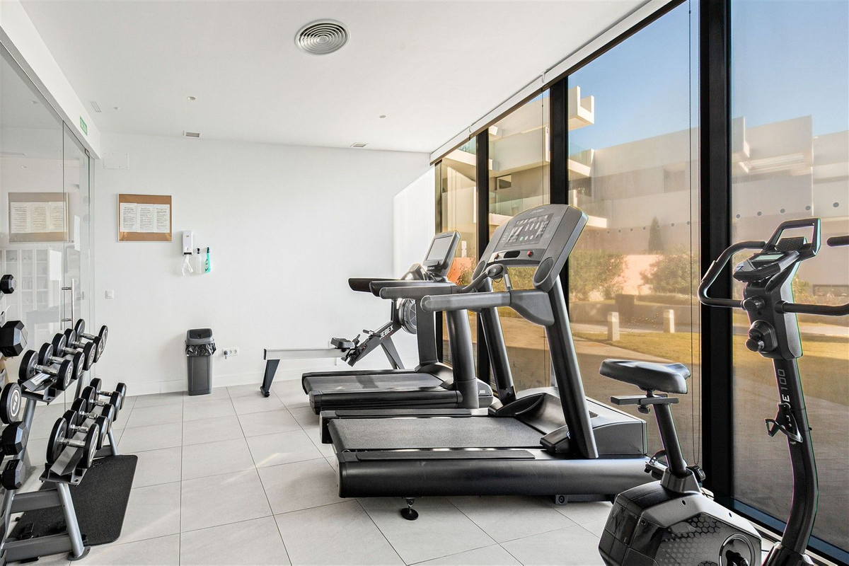 Appartement te koop in Manilva | 2 slaapkamers H5274895