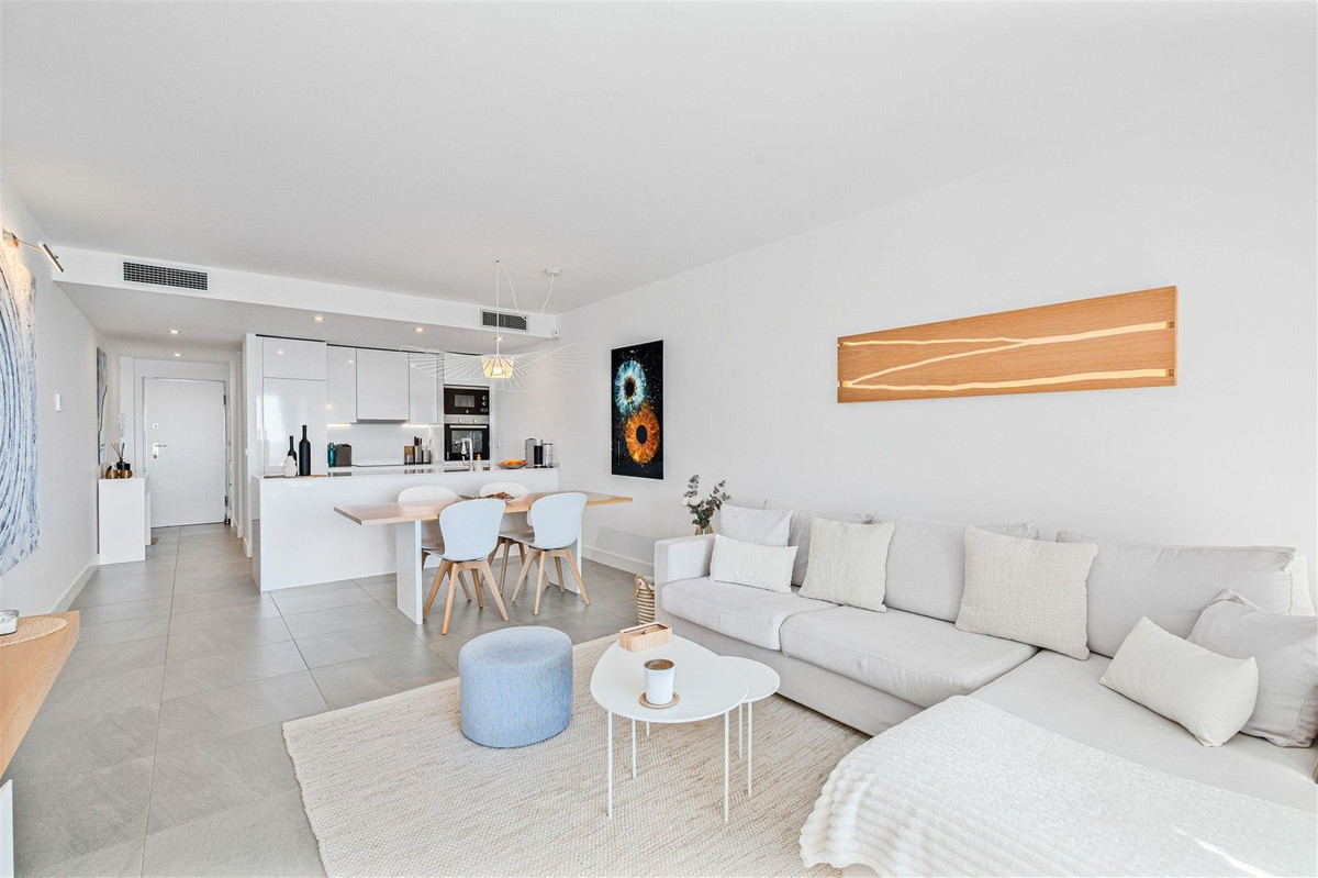 Appartement te koop in Manilva | 2 slaapkamers H5274895