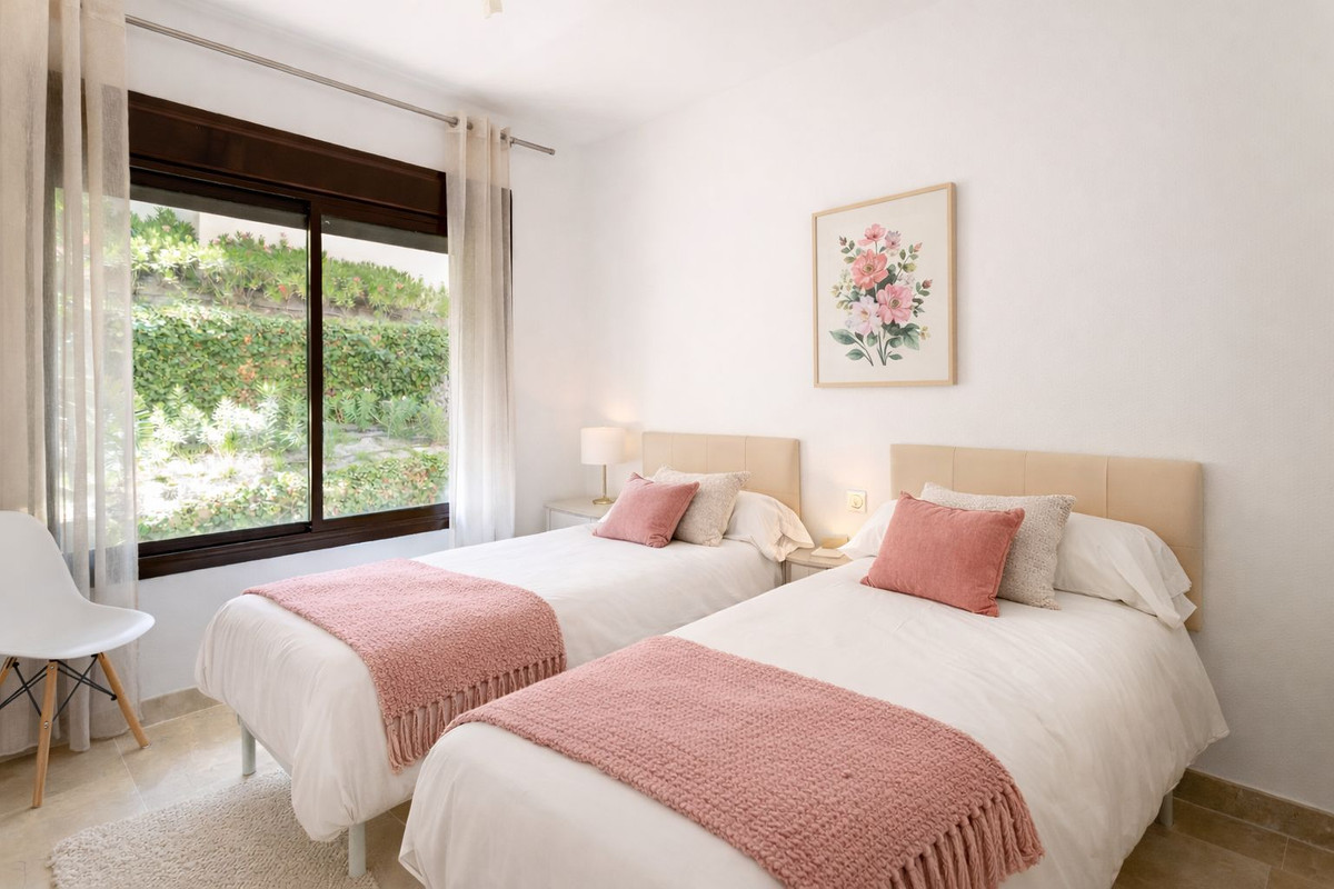 Appartement te koop in Manilva | 2 slaapkamers H5301169