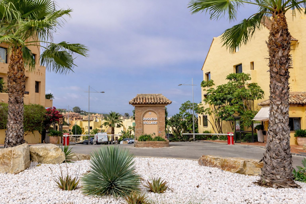 Appartement te koop in Manilva | 2 slaapkamers H5301169