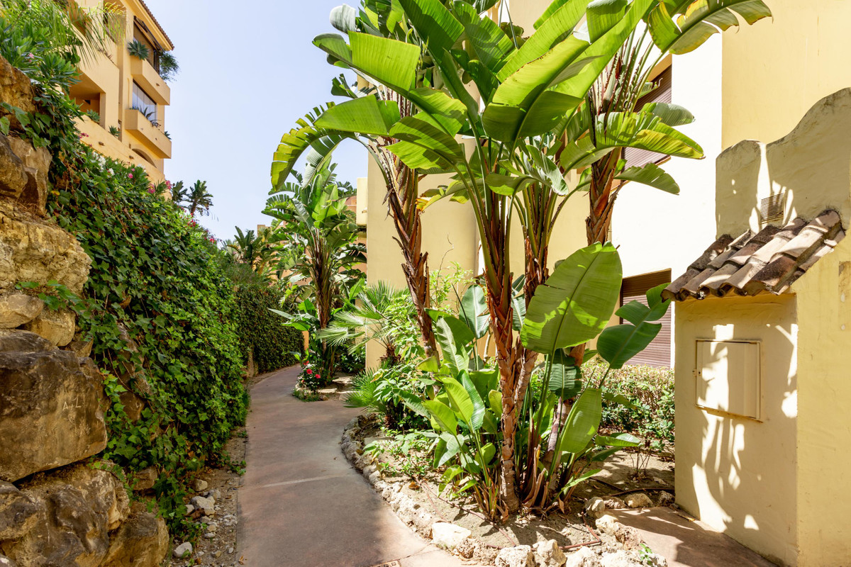 Appartement te koop in Manilva | 2 slaapkamers H5301169