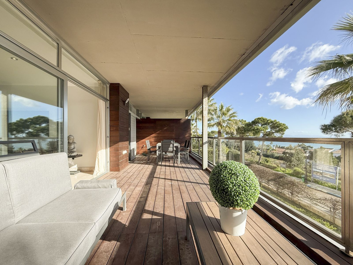 Appartement te koop in Manilva | 3 slaapkamers H5306536