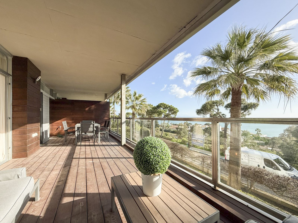 Appartement te koop in Manilva | 3 slaapkamers H5306536