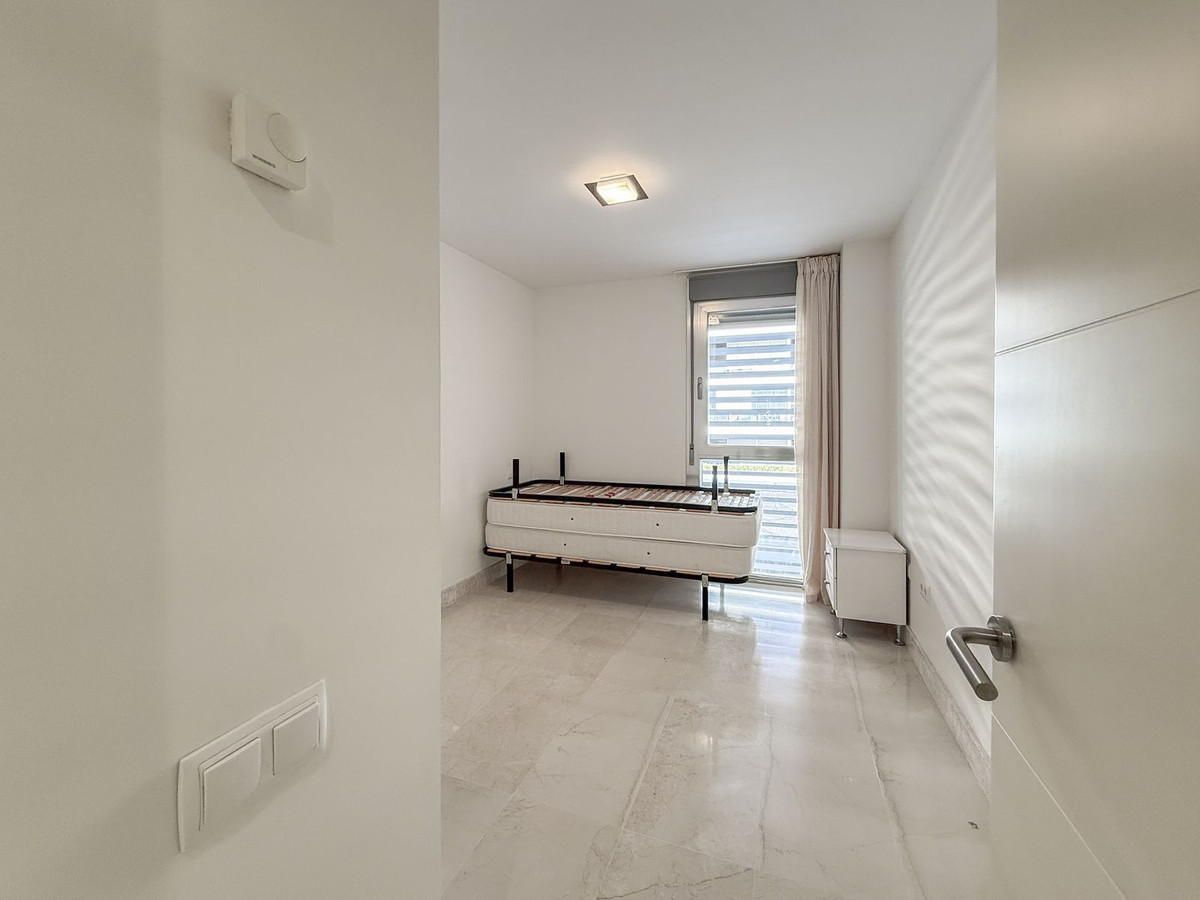 Appartement te koop in Manilva | 3 slaapkamers H5306536