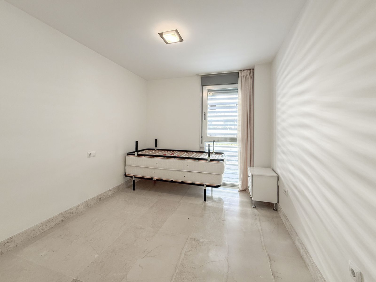 Appartement te koop in Manilva | 3 slaapkamers H5306536
