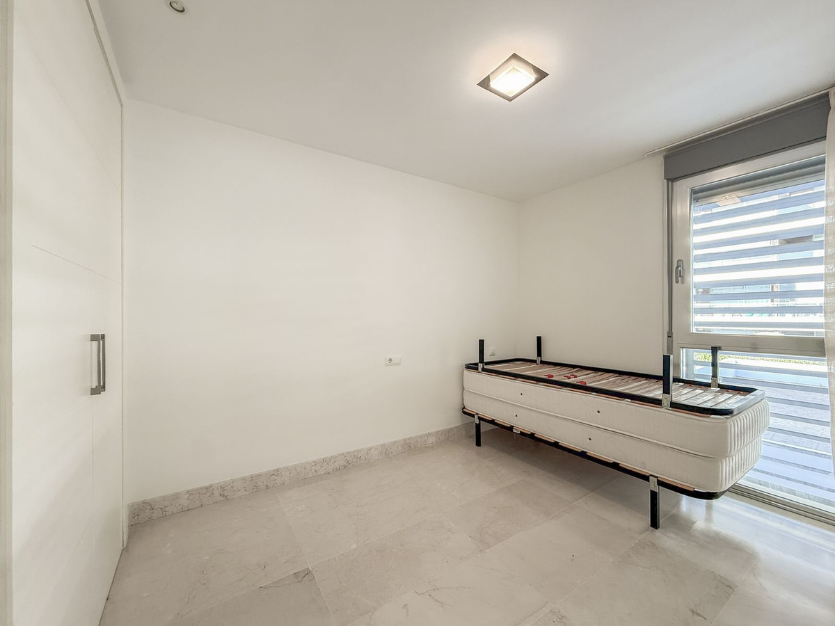Appartement te koop in Manilva | 3 slaapkamers H5306536