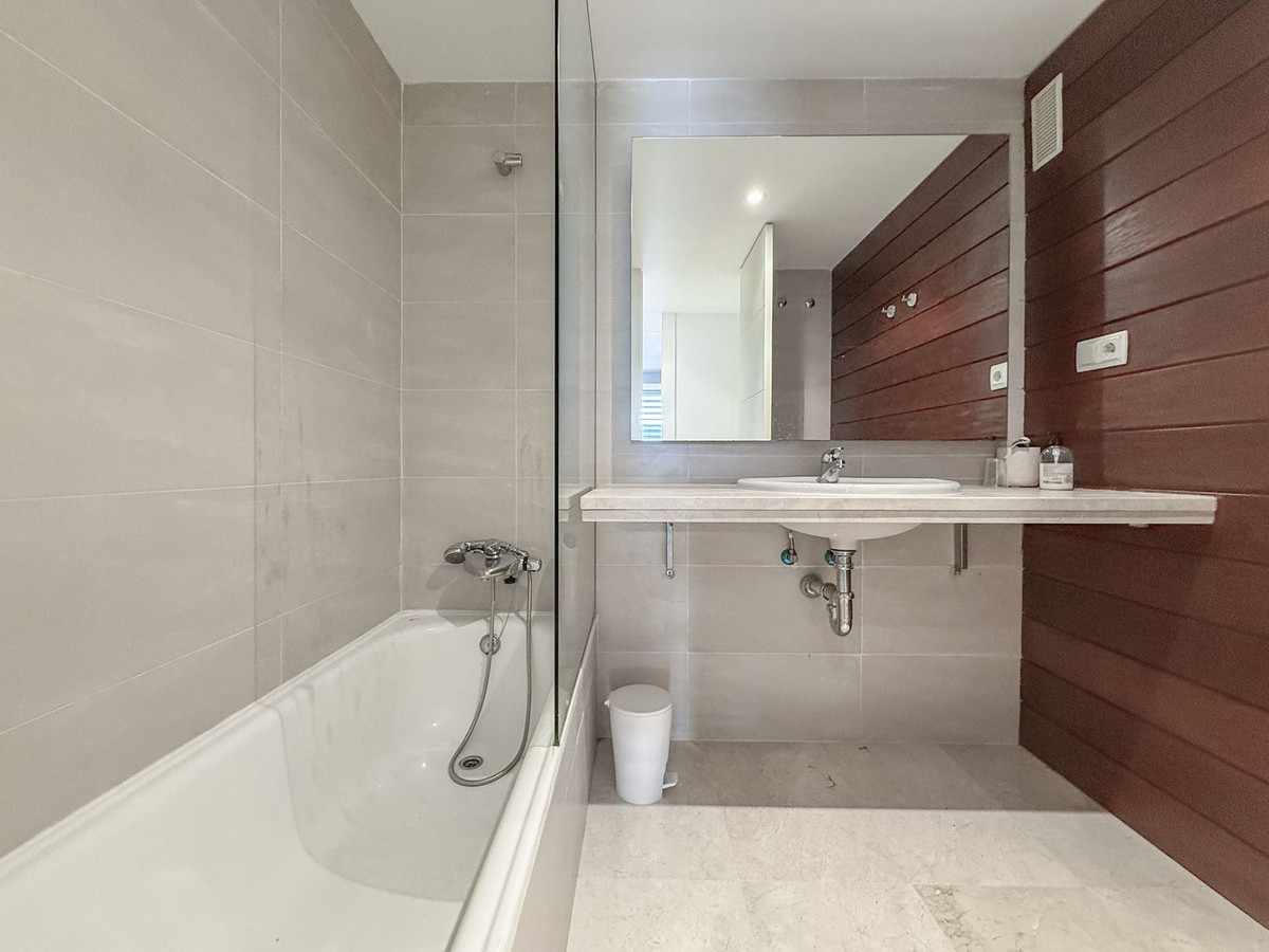 Appartement te koop in Manilva | 3 slaapkamers H5306536