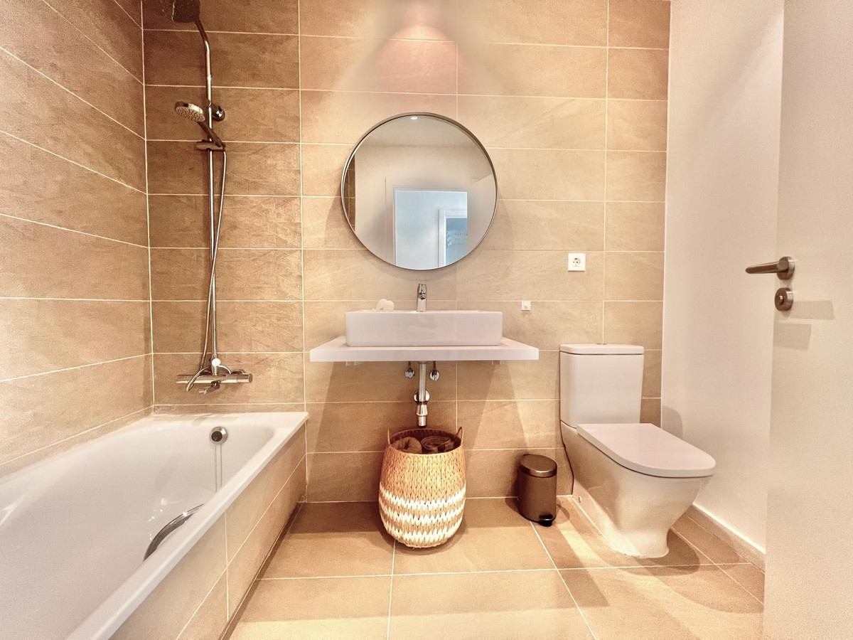 Appartement te koop in Manilva | 2 slaapkamers H5311747