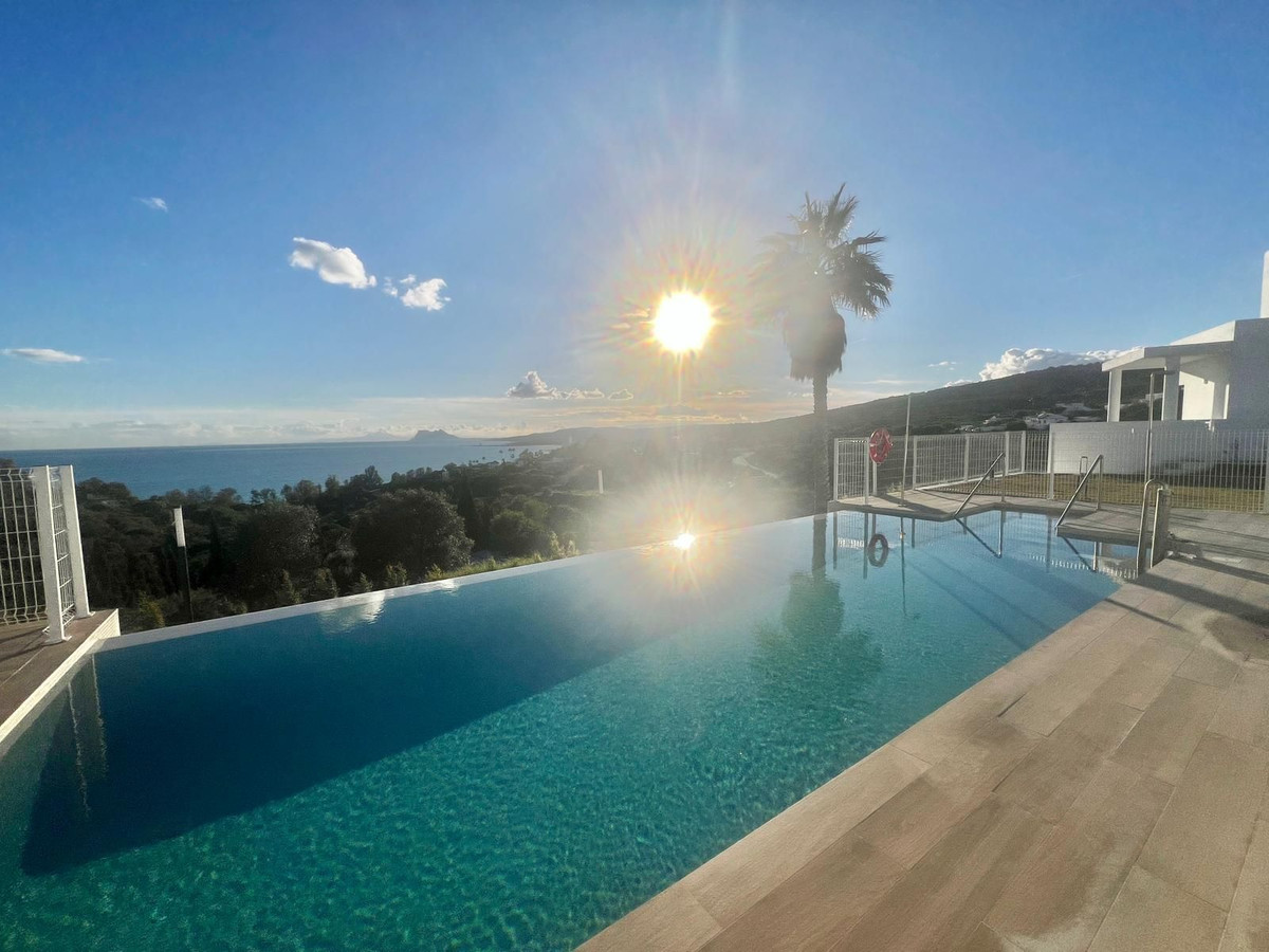 Appartement te koop in Manilva | 2 slaapkamers H5311747