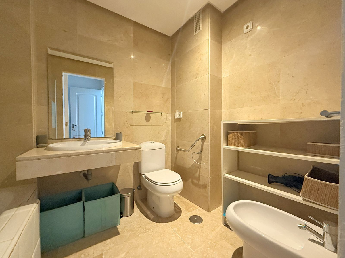 Appartement te koop in Manilva | 2 slaapkamers H5314990