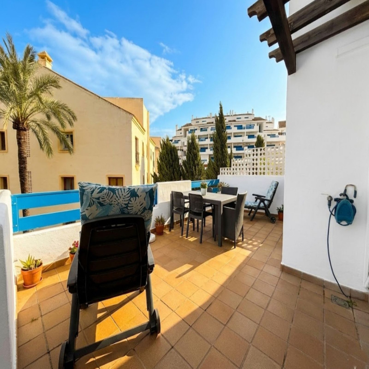 Appartement te koop in Manilva | 2 slaapkamers H5314990