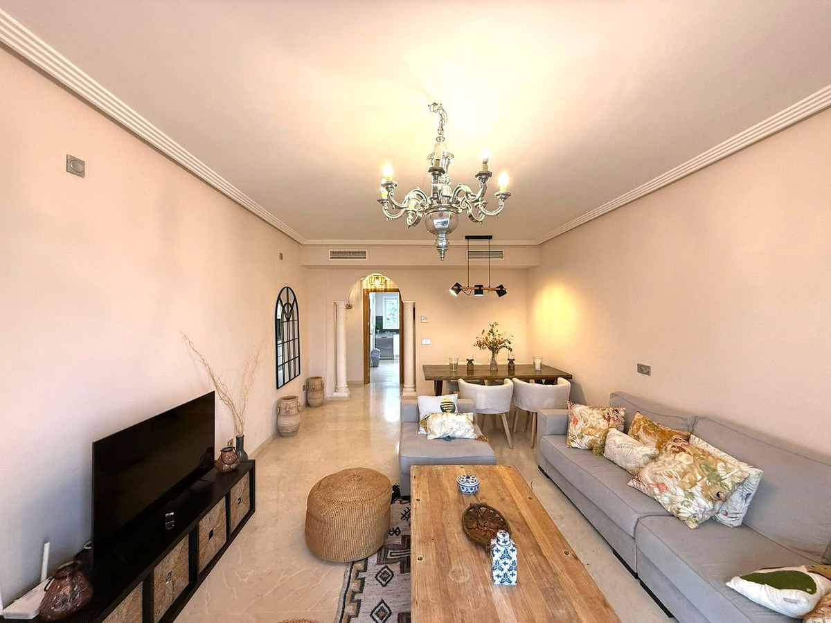 Appartement te koop in Manilva | 2 slaapkamers H5319532