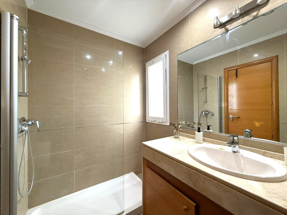 Appartement te koop in Manilva | 2 slaapkamers H5319532