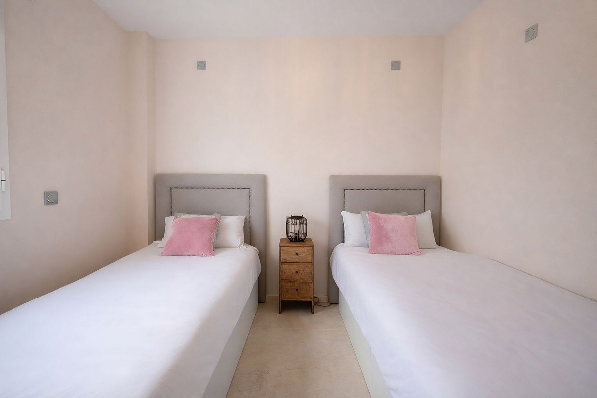 Appartement te koop in Manilva | 2 slaapkamers H5319532