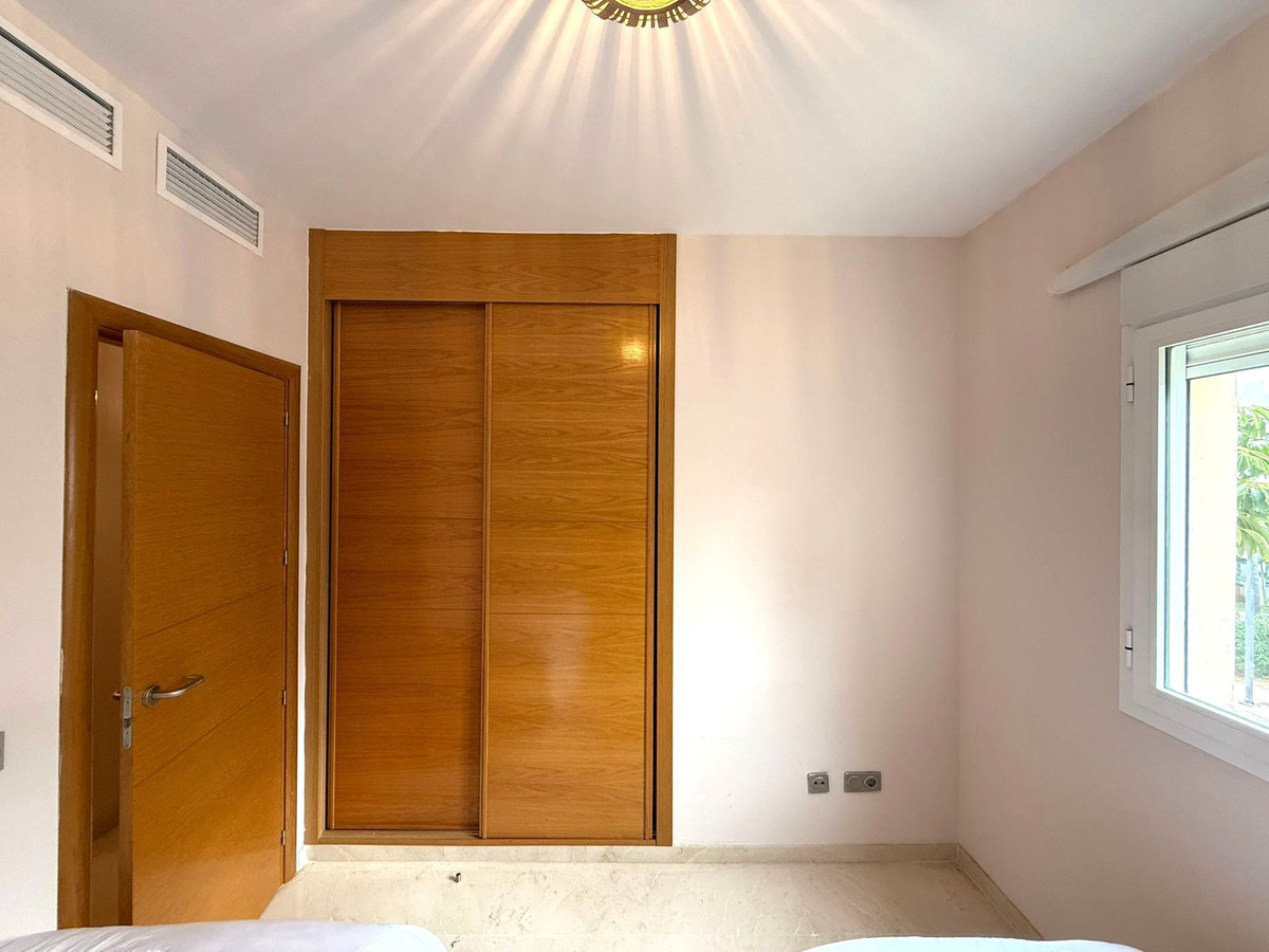 Appartement te koop in Manilva | 2 slaapkamers H5319532