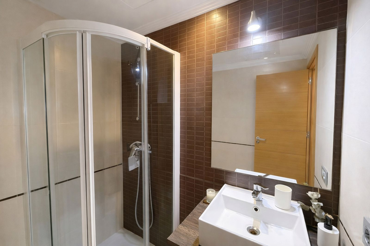 Appartement te koop in Manilva | 2 slaapkamers H5319532