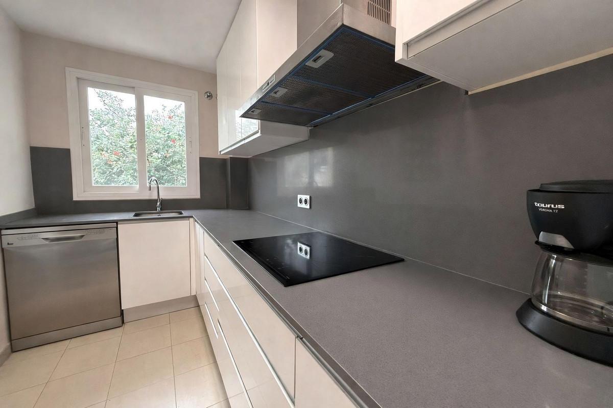 Appartement te koop in Manilva | 2 slaapkamers H5319532