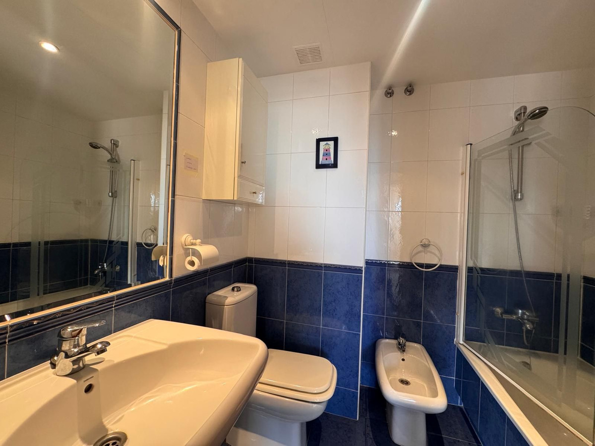 Appartement te koop in Manilva | 3 slaapkamers H5321860