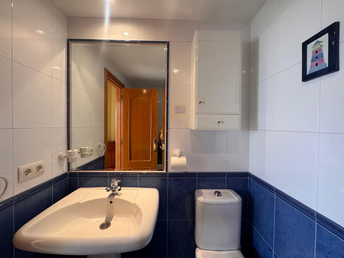 Appartement te koop in Manilva | 3 slaapkamers H5321860