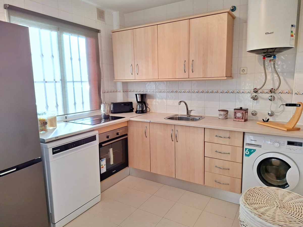 Appartement te koop in Manilva | 2 slaapkamers H5327431