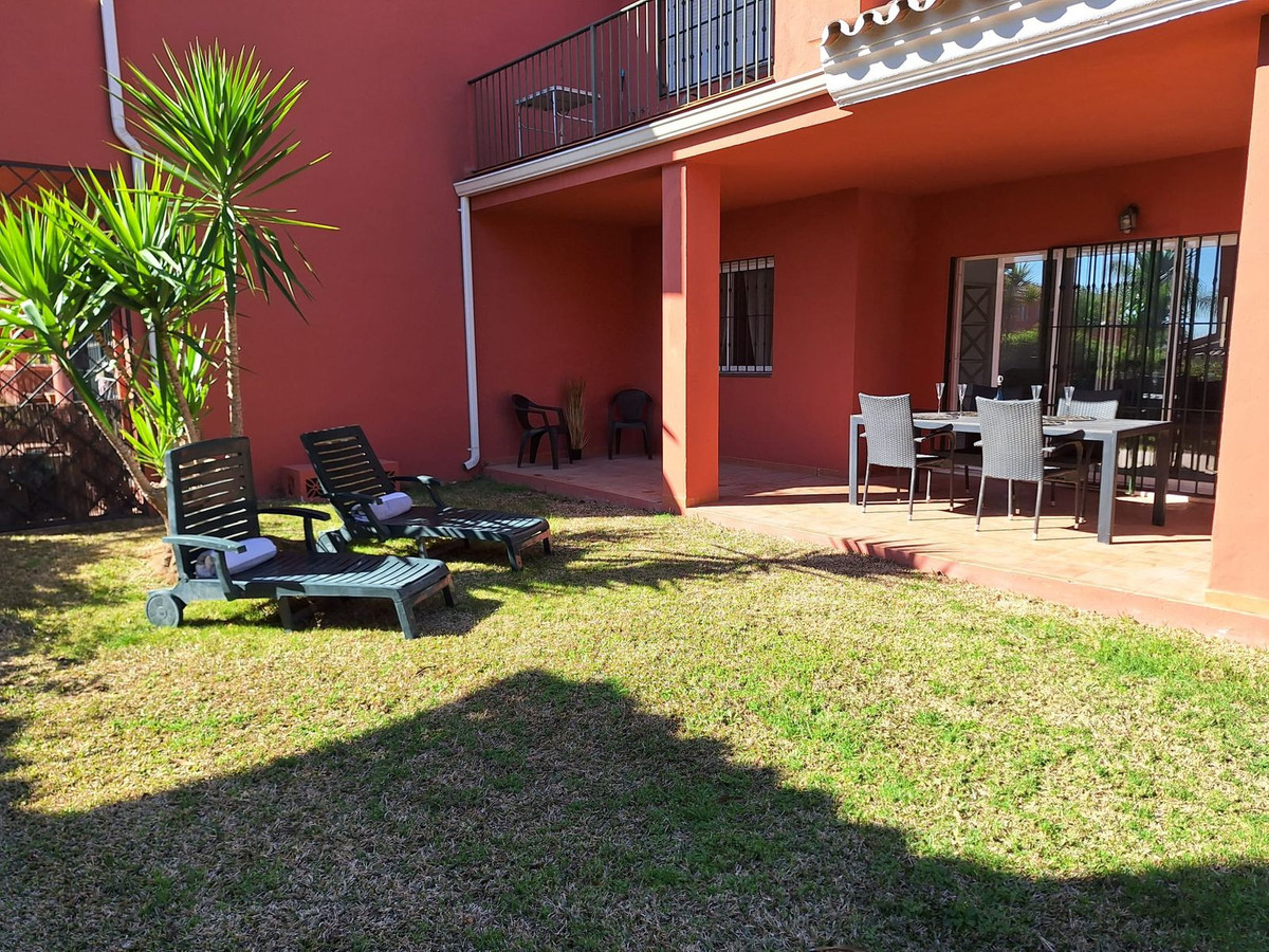 Appartement te koop in Manilva | 2 slaapkamers H5327431