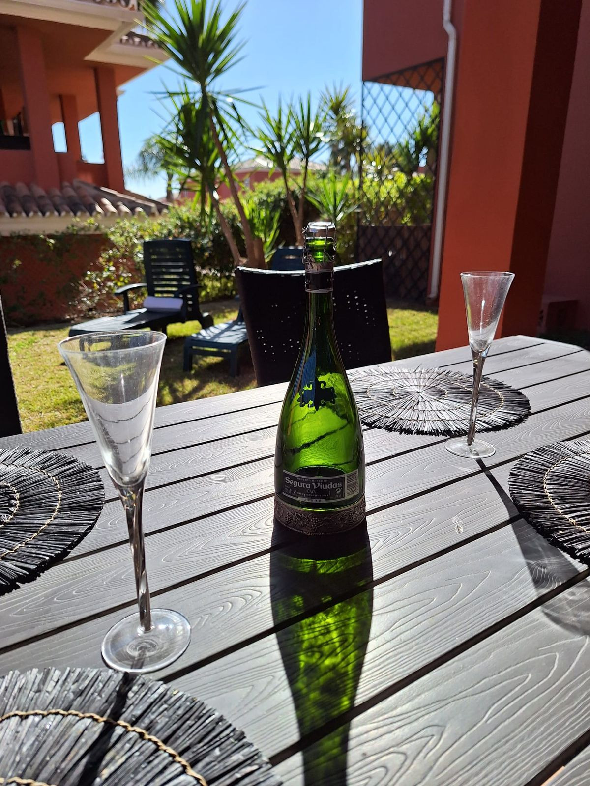 Appartement te koop in Manilva | 2 slaapkamers H5327431