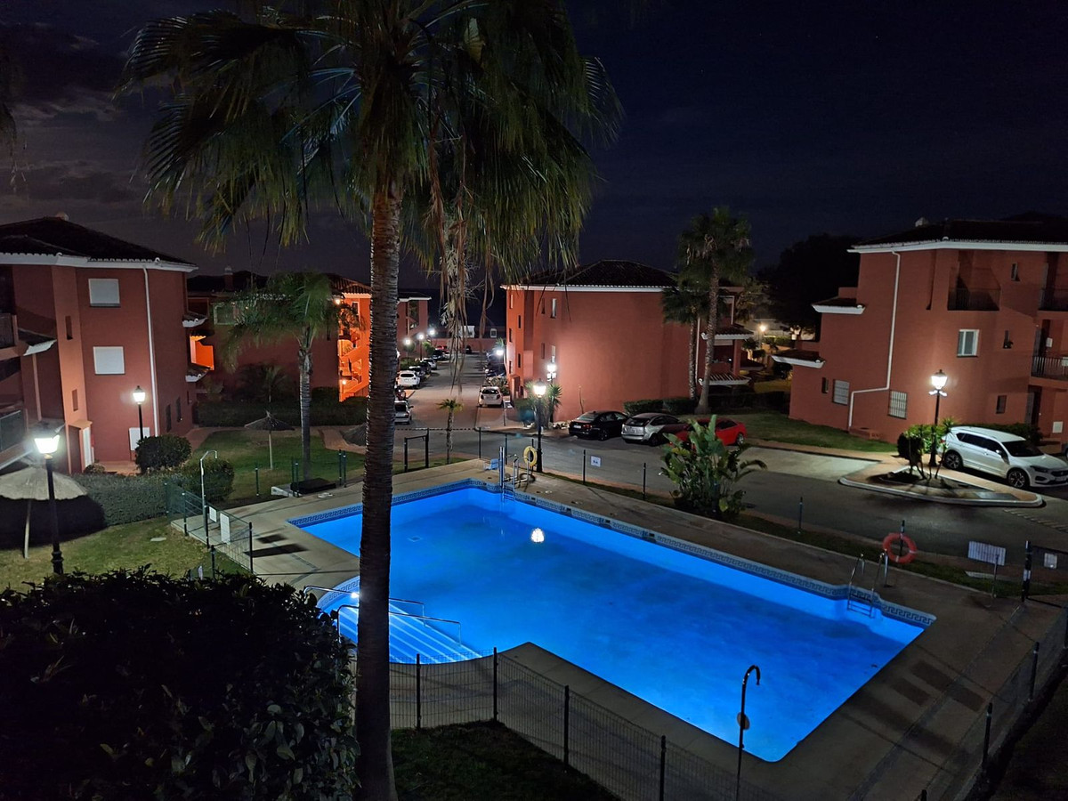 Appartement te koop in Manilva | 2 slaapkamers H5327431