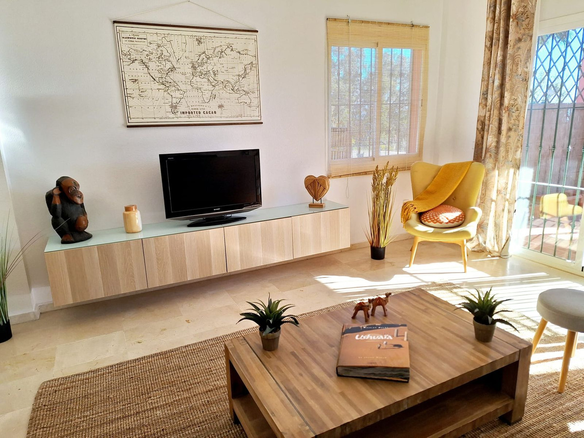 Appartement te koop in Manilva | 2 slaapkamers H5327431