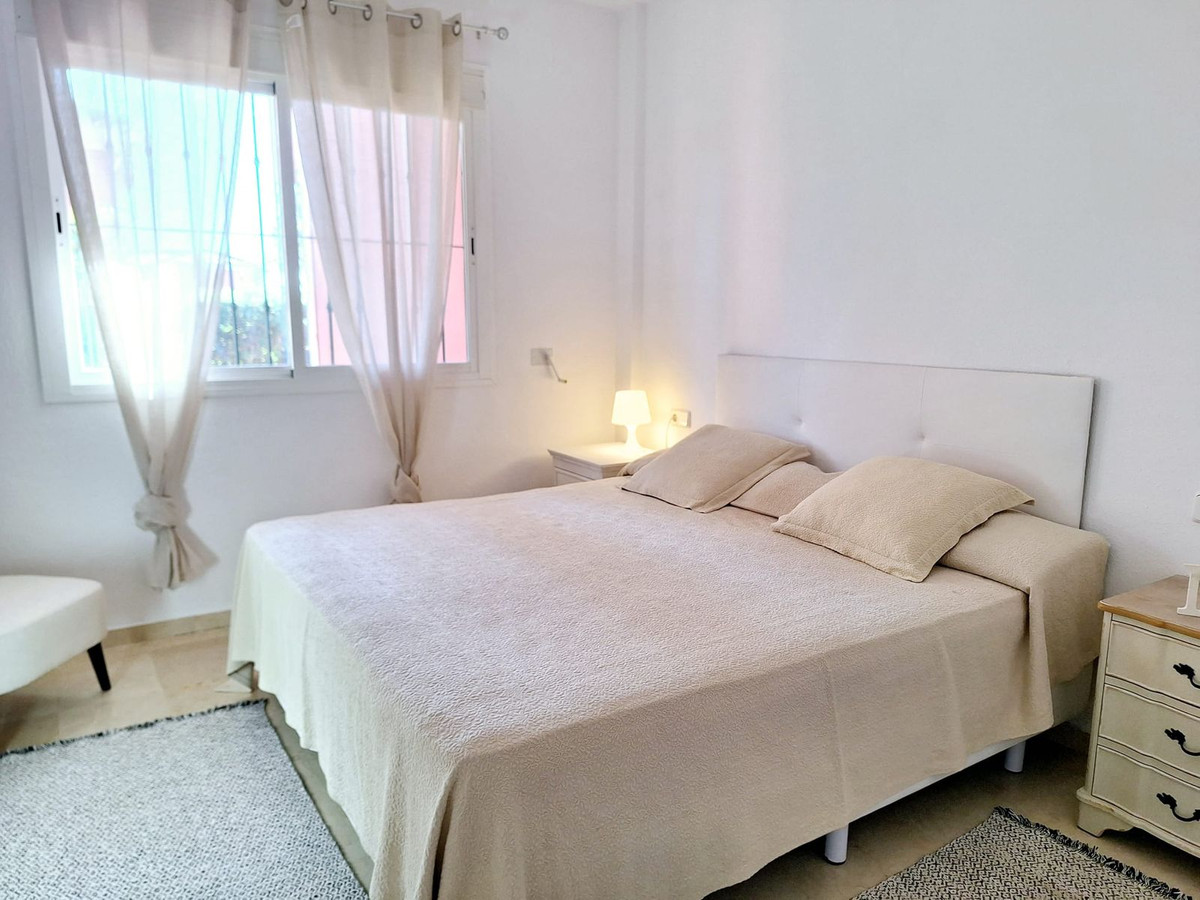 Appartement te koop in Manilva | 2 slaapkamers H5327431