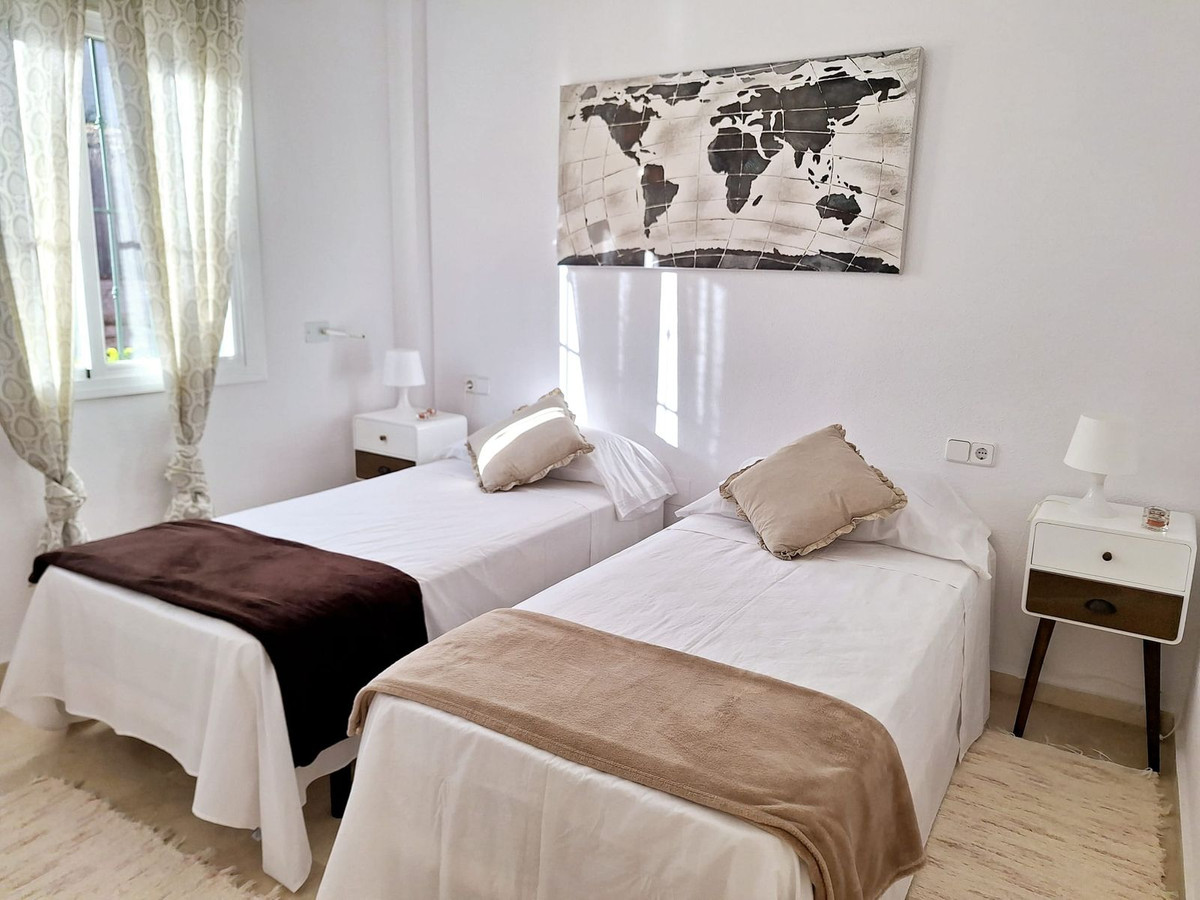 Appartement te koop in Manilva | 2 slaapkamers H5327431