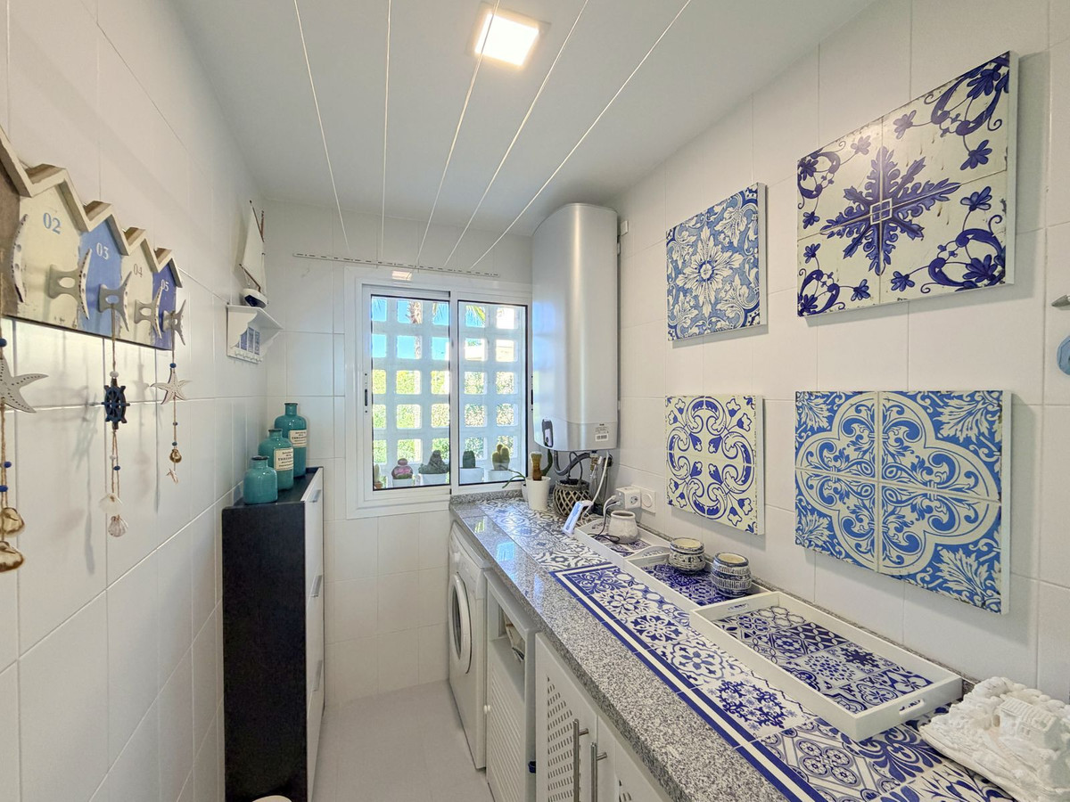 Appartement te koop in Manilva | 2 slaapkamers H5336392