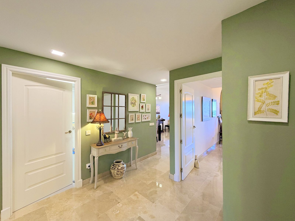 Appartement te koop in Manilva | 2 slaapkamers H5336392