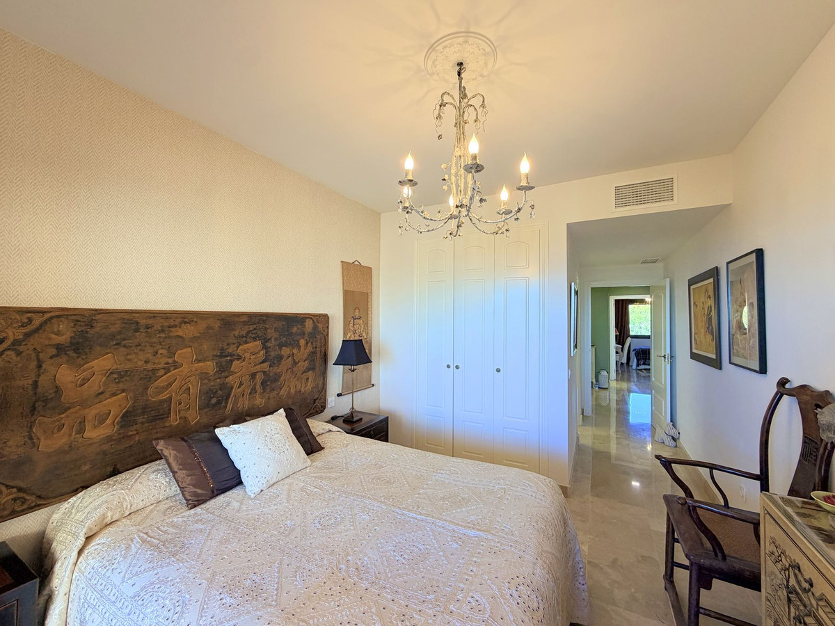 Appartement te koop in Manilva | 2 slaapkamers H5336392