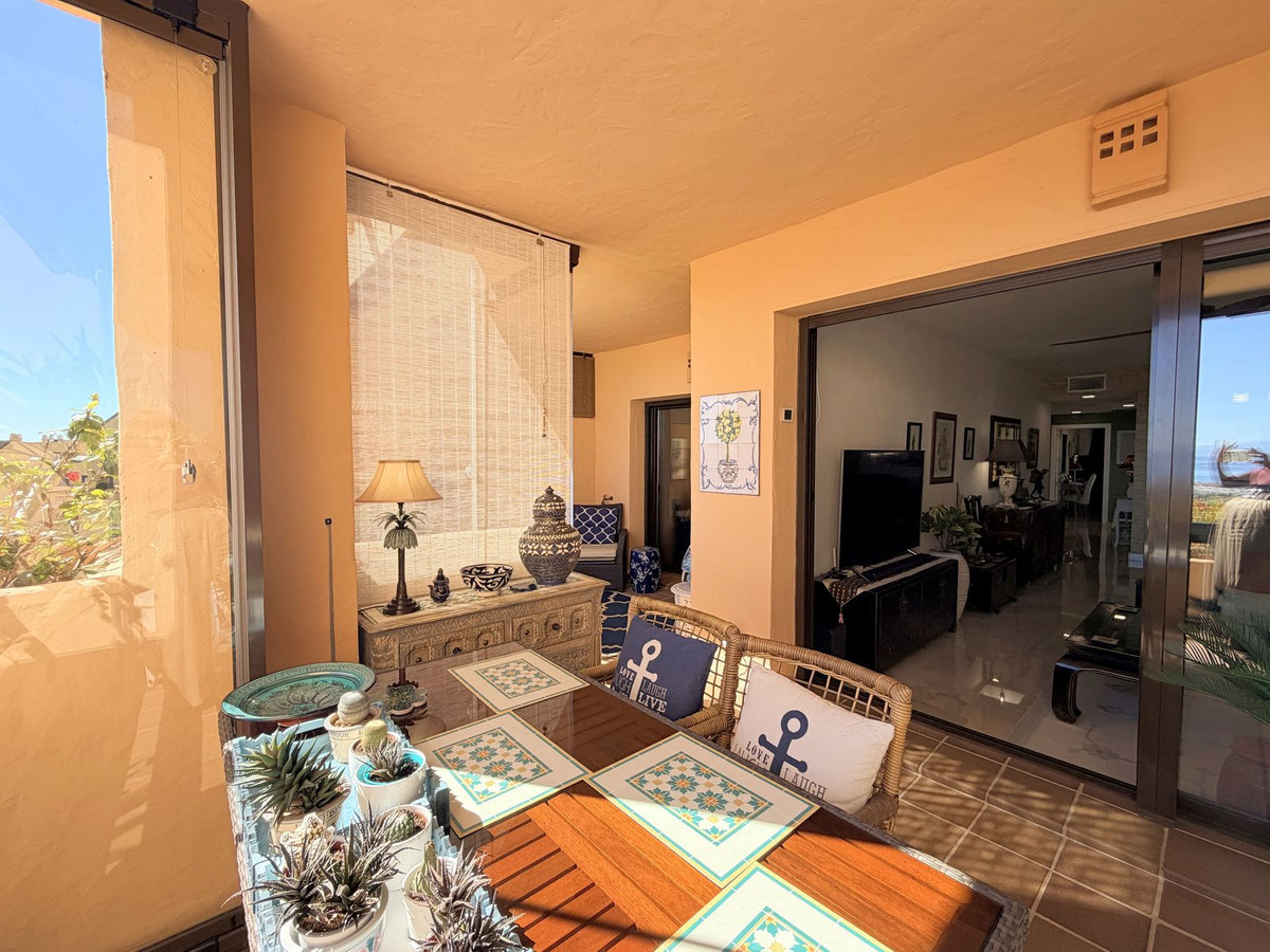 Appartement te koop in Manilva | 2 slaapkamers H5336392