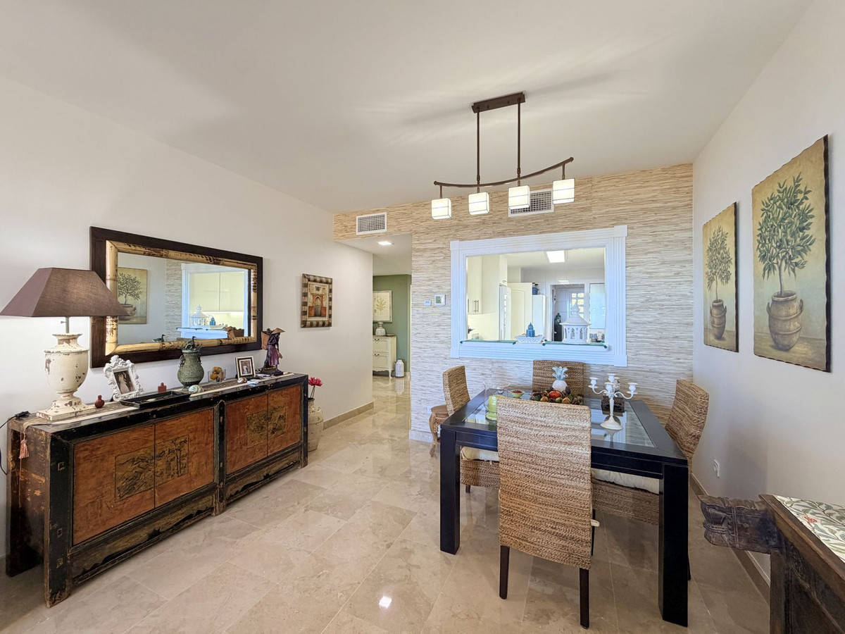 Appartement te koop in Manilva | 2 slaapkamers H5336392