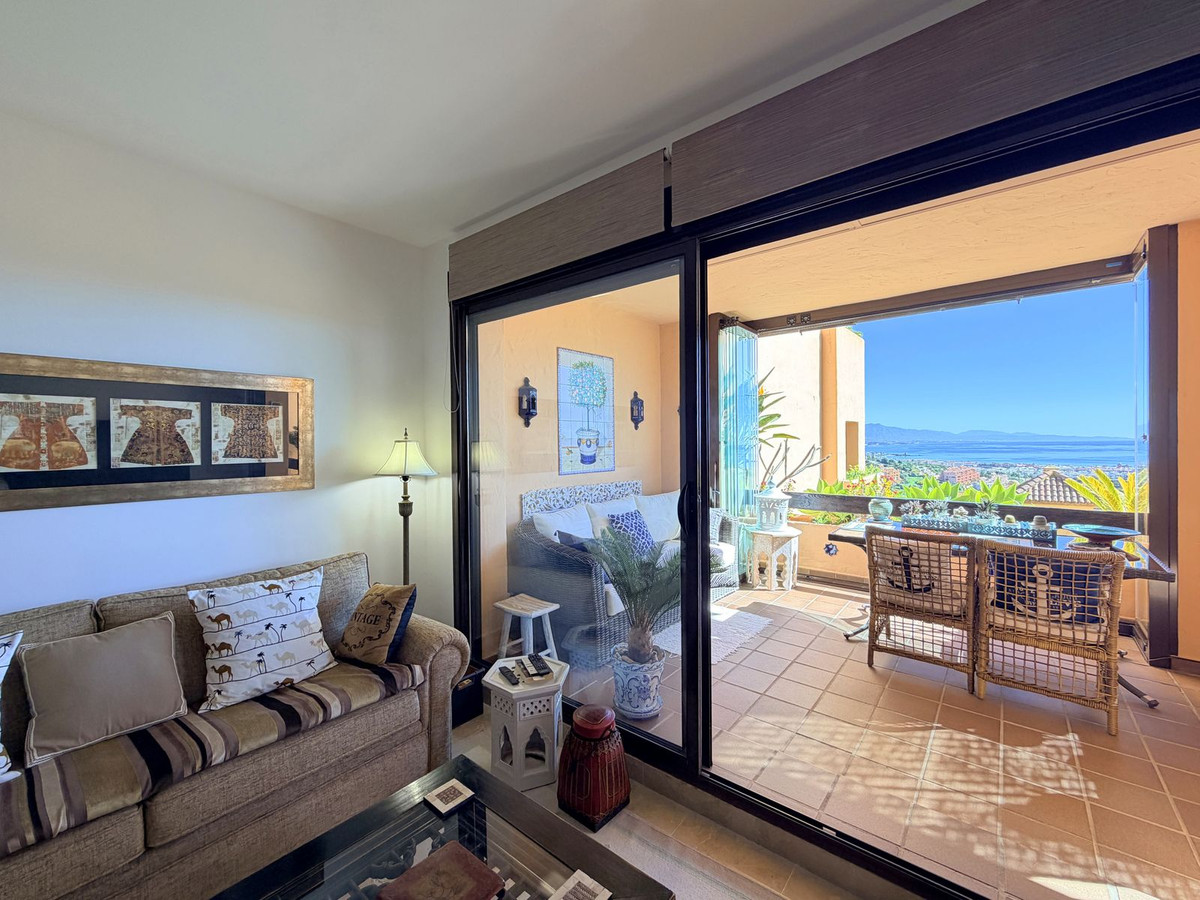 Appartement te koop in Manilva | 2 slaapkamers H5336392