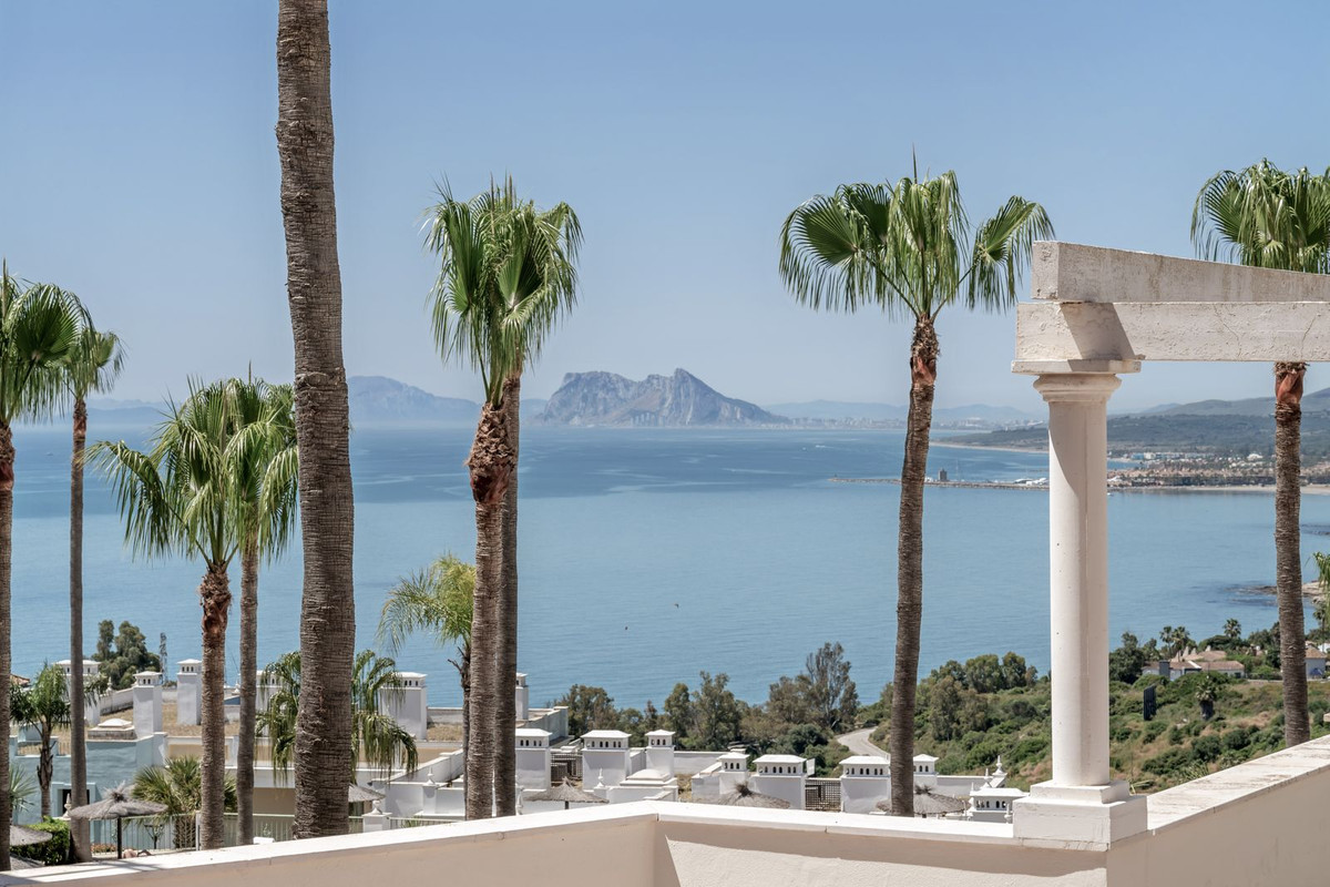 Appartement te koop in Manilva | 2 slaapkamers H5338777