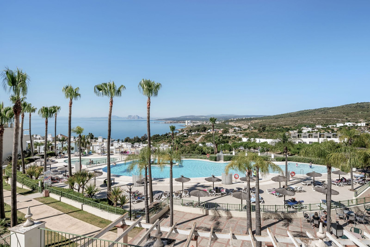 Appartement te koop in Manilva | 2 slaapkamers H5338777