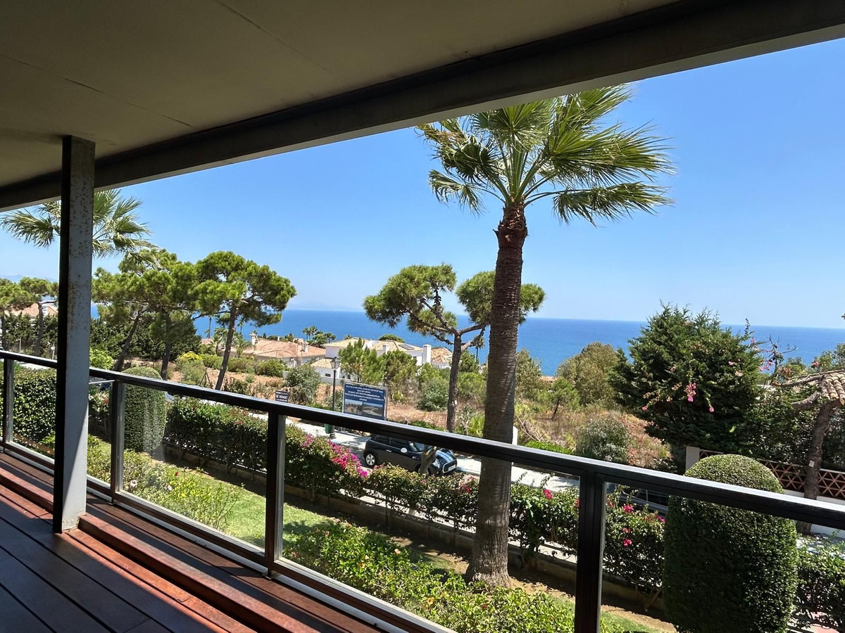 Appartement te koop in Manilva | 3 slaapkamers H5344315