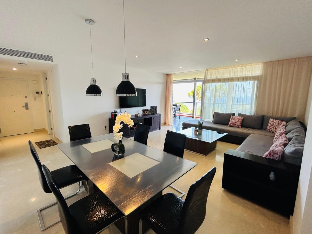 Appartement te koop in Manilva | 3 slaapkamers H5344315