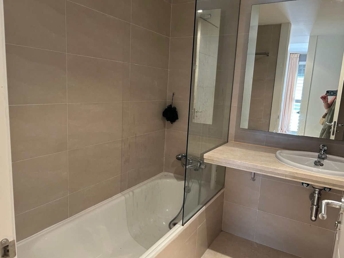 Appartement te koop in Manilva | 3 slaapkamers H5344315