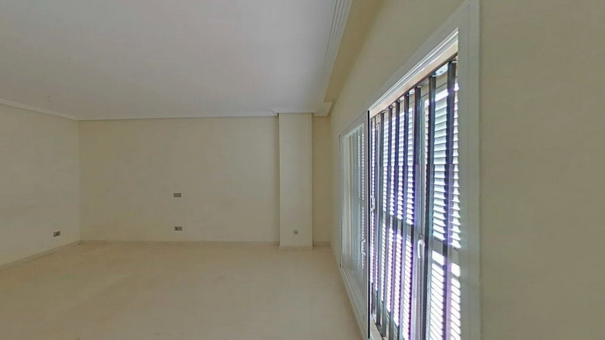 Appartement te koop in Manilva | 2 slaapkamers H5350387