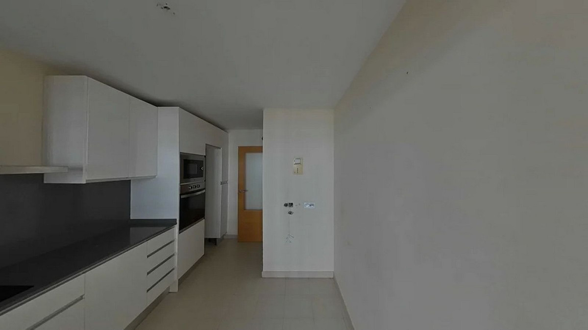 Appartement te koop in Manilva | 2 slaapkamers H5350387