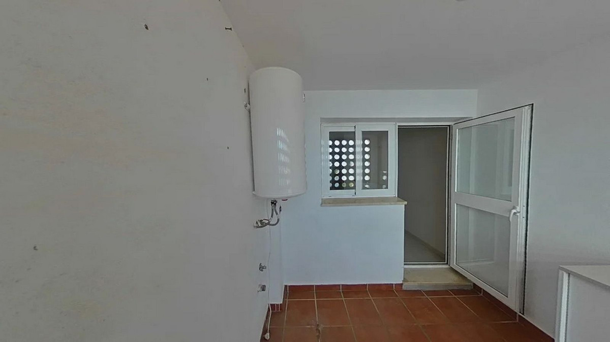 Appartement te koop in Manilva | 2 slaapkamers H5350387