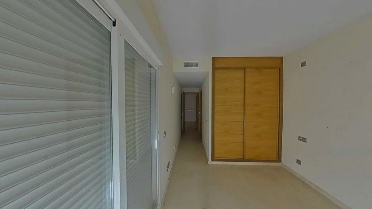 Appartement te koop in Manilva | 2 slaapkamers H5350387
