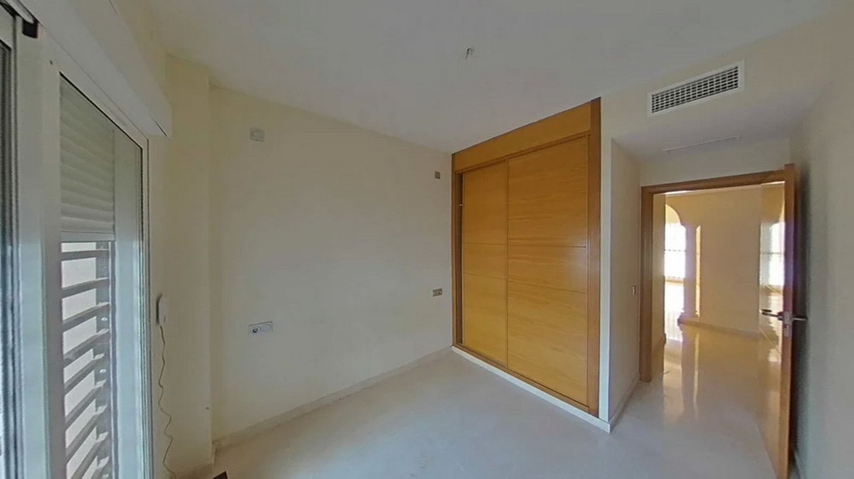 Appartement te koop in Manilva | 2 slaapkamers H5350387